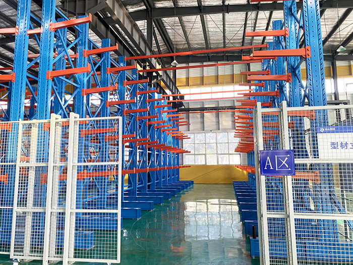 重型懸臂貨架存放矩管